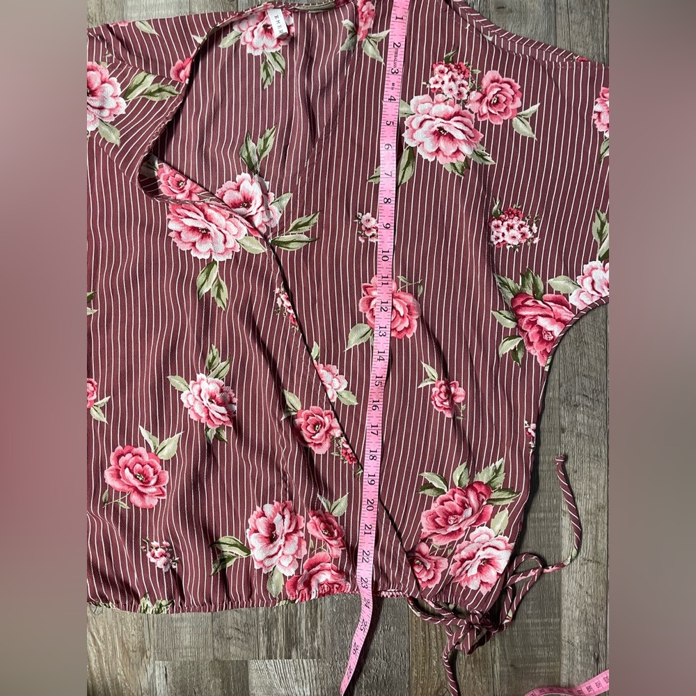 Emerald Rose Print Top - Picture 9 of 10